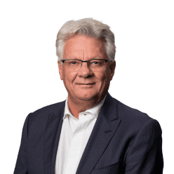 Team member Nick Burrows